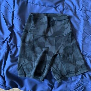 lululemon align shorts